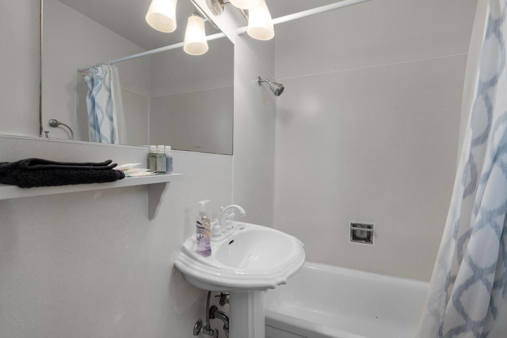 Aparthotel The Tides By The Sea 3*
