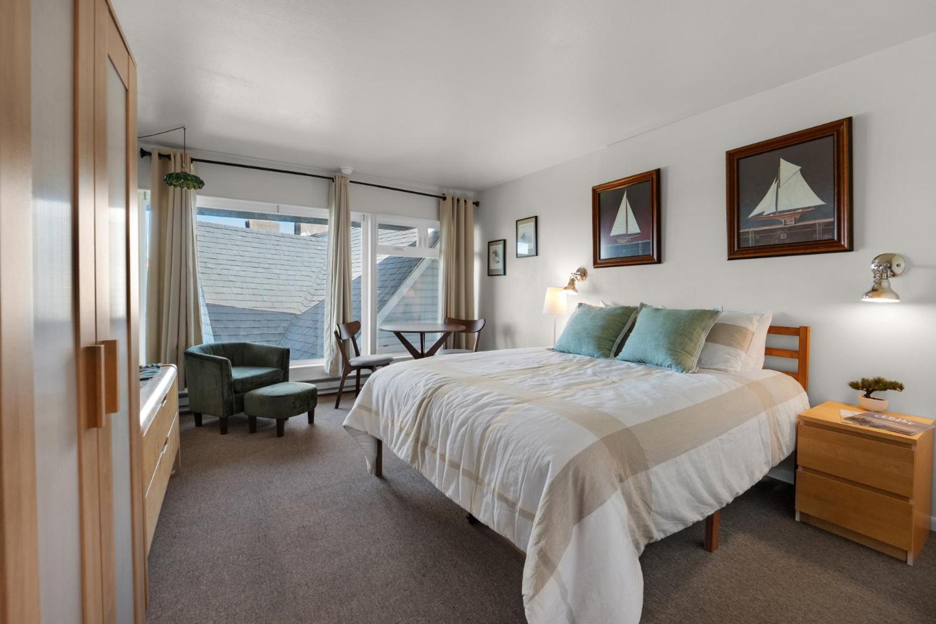 Aparthotel The Tides By The Sea 3*